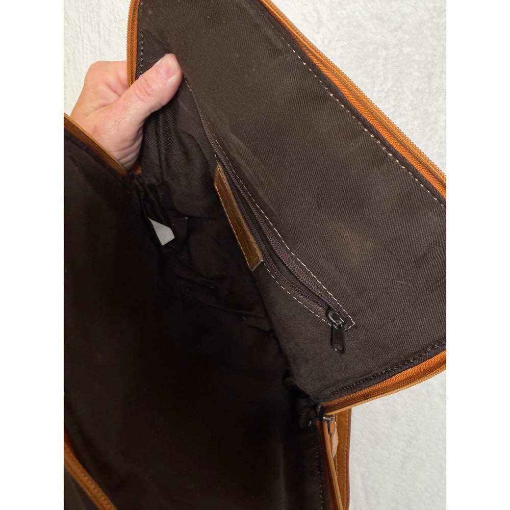 Chaos Leather Collection Vintage Sling Backpack Convertible Tan Leather Bag OS - Picture 11 of 11